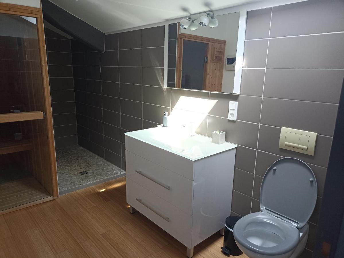Hotel Le Coustalou Livinhac-le-Haut Esterno foto